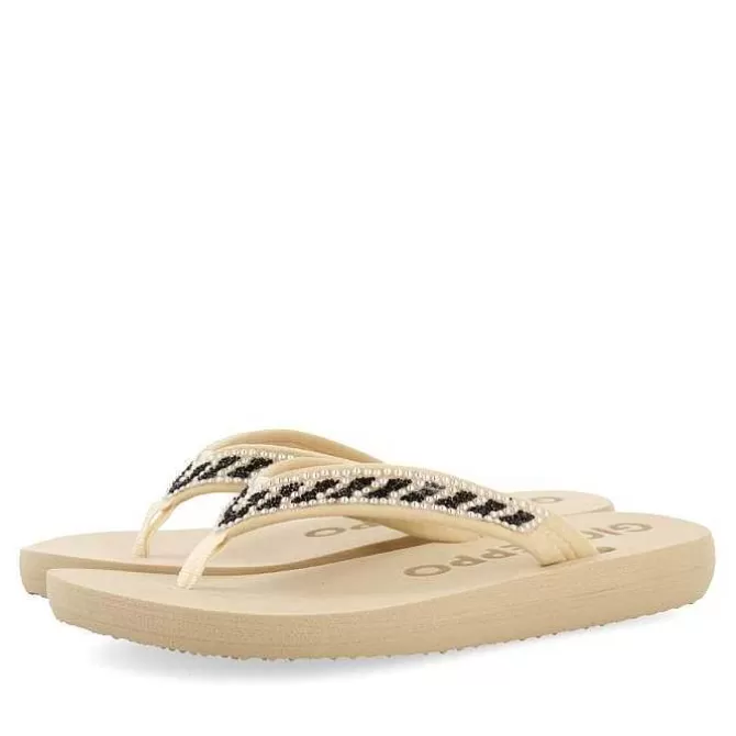 Chancletas<Gioseppo Sandalias Beige Con Adornos De Cristal Para Mujer Caradon