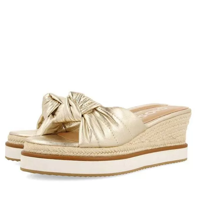 Sandalias Cuña<Gioseppo Sandalias Tela De Color Platino Con Detalle De Nudo Y Cuña Para Mujer Cakran